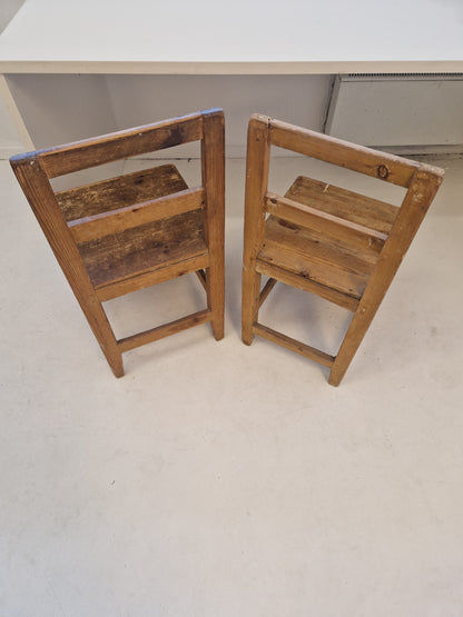 2st barnstolar i furu?