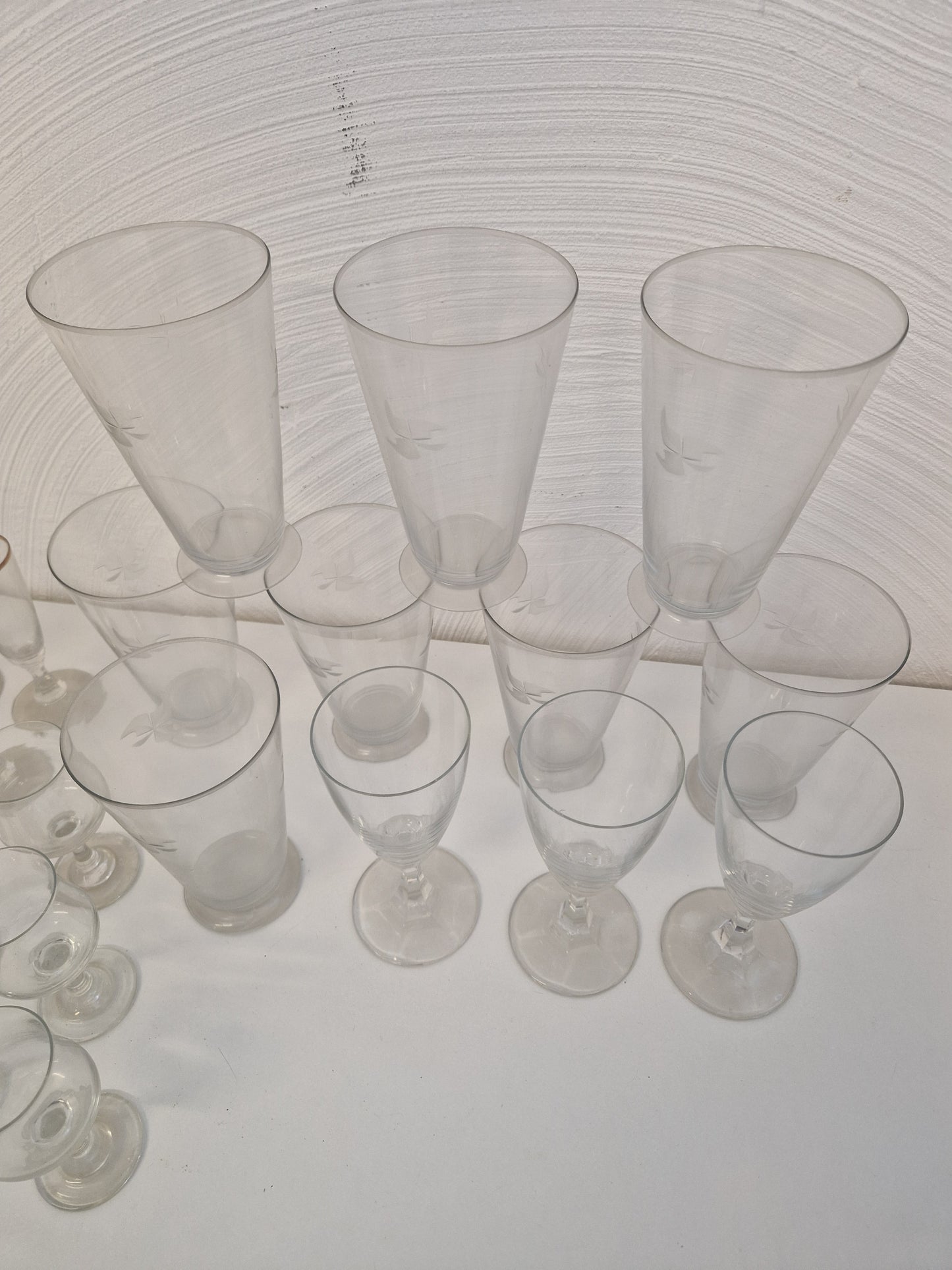 Diverse glas enligt beskrivning