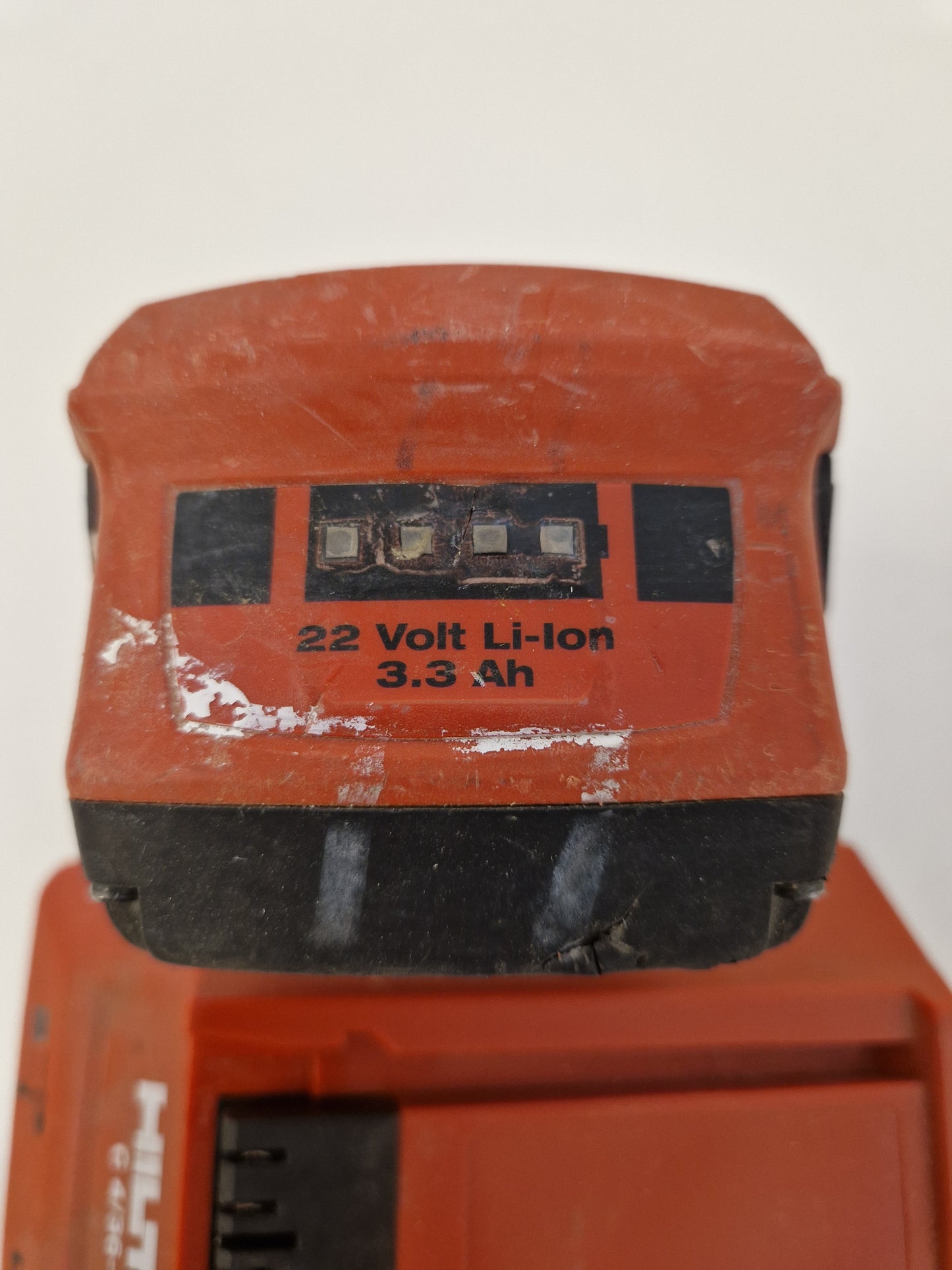 HILTI laddare + batteri