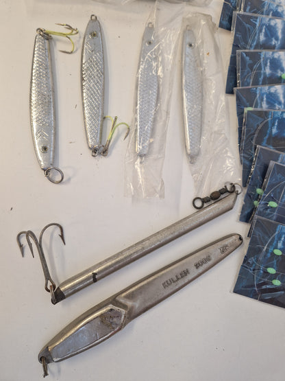 Diverse häcklor,  tackel och pilkar.