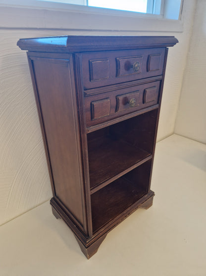 Sängmöbel med lådor