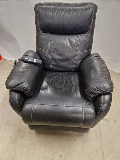 Elmanövrerad reclinerfåtölj i svart skinn
