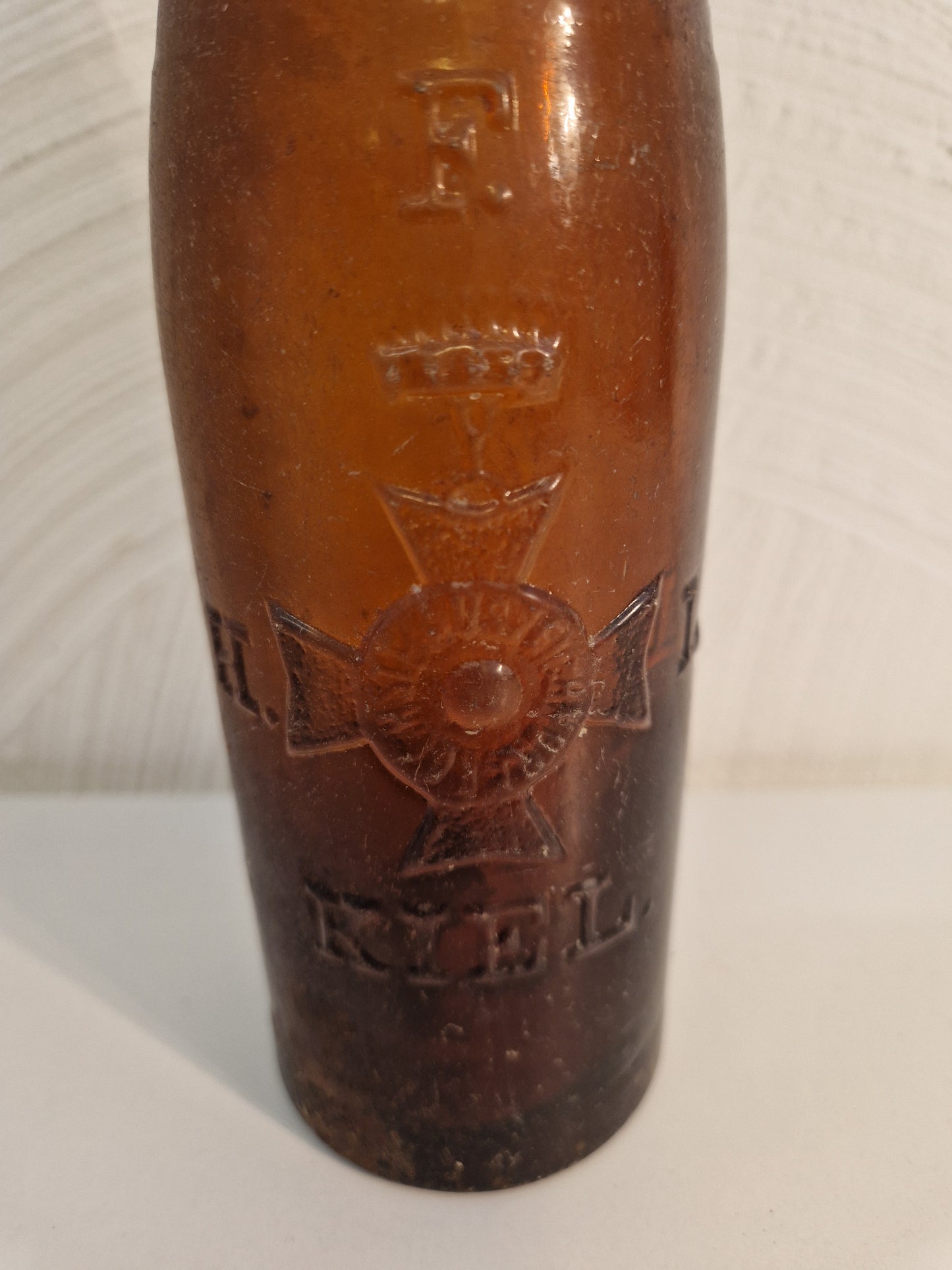 Äldre flaskor & krus