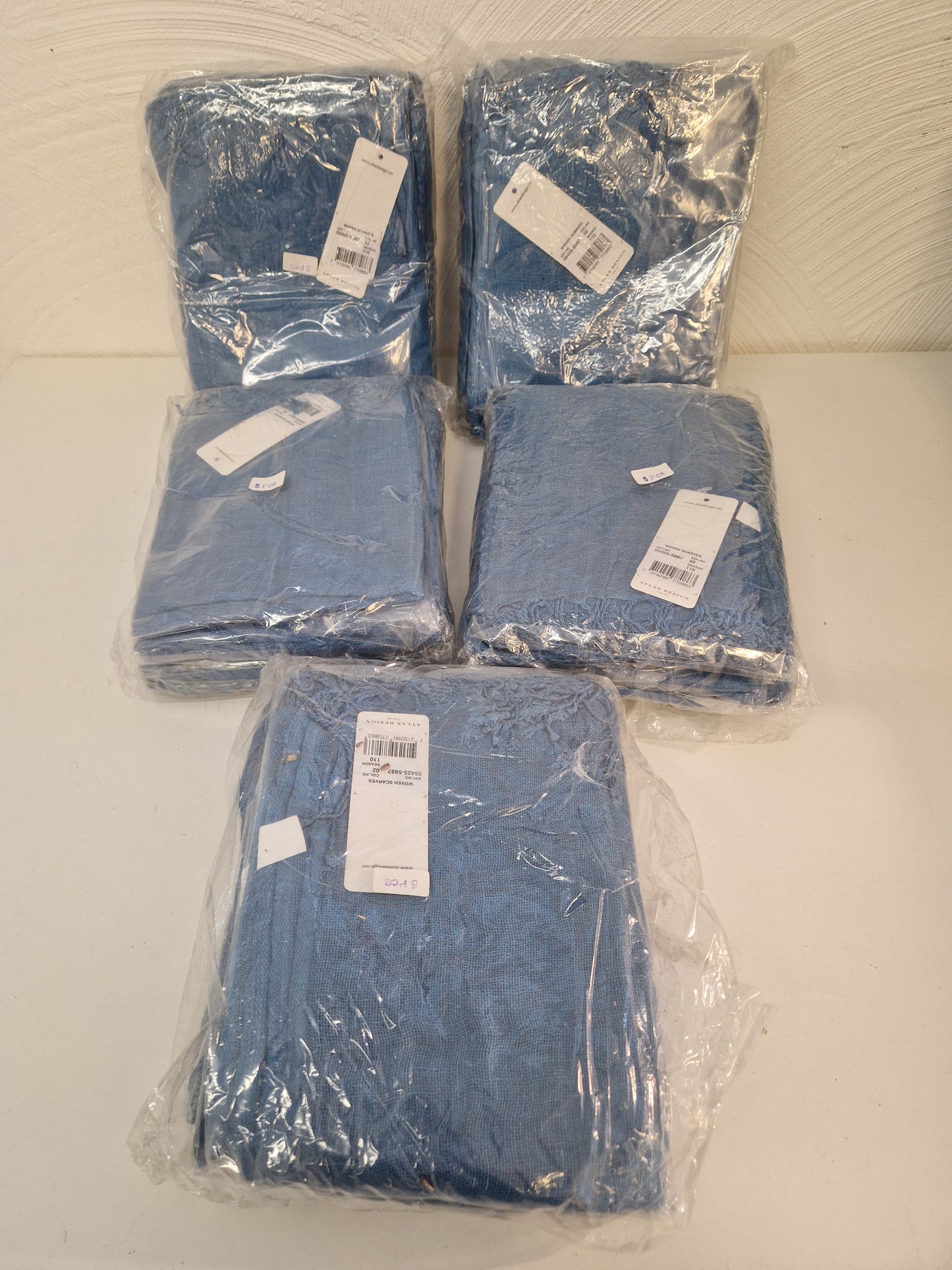 25st blå scarves. Nya i förpackning