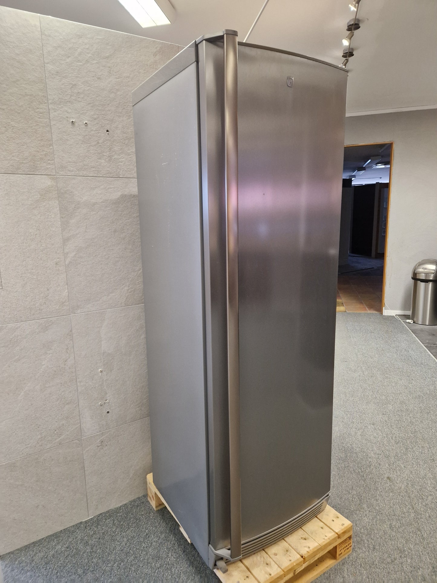 Kylskåp i rostfritt utförande