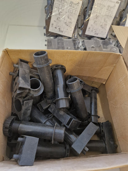 Plastben till inredning