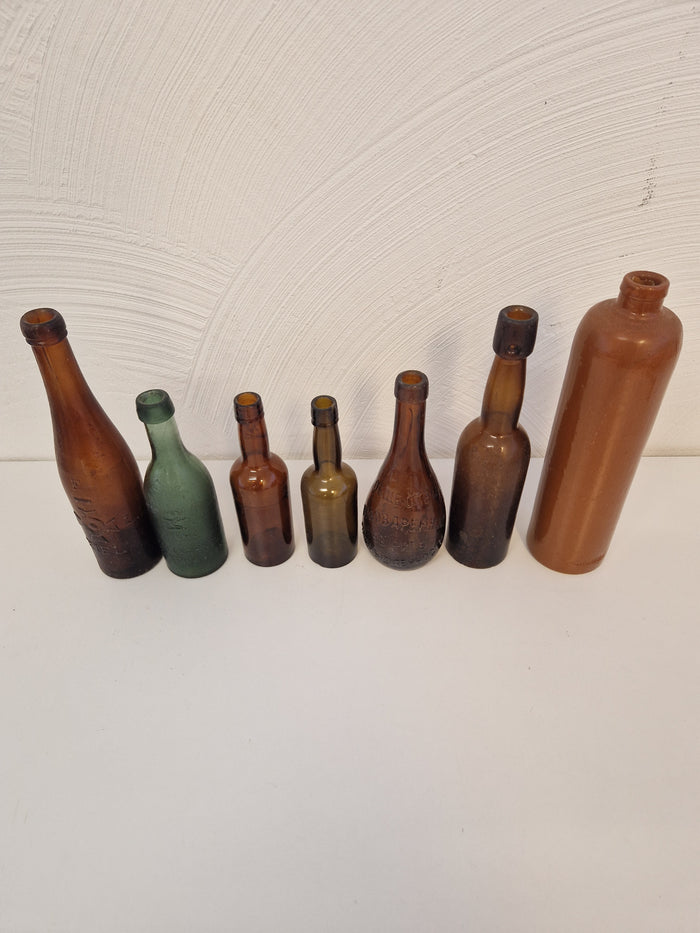 Äldre flaskor & krus