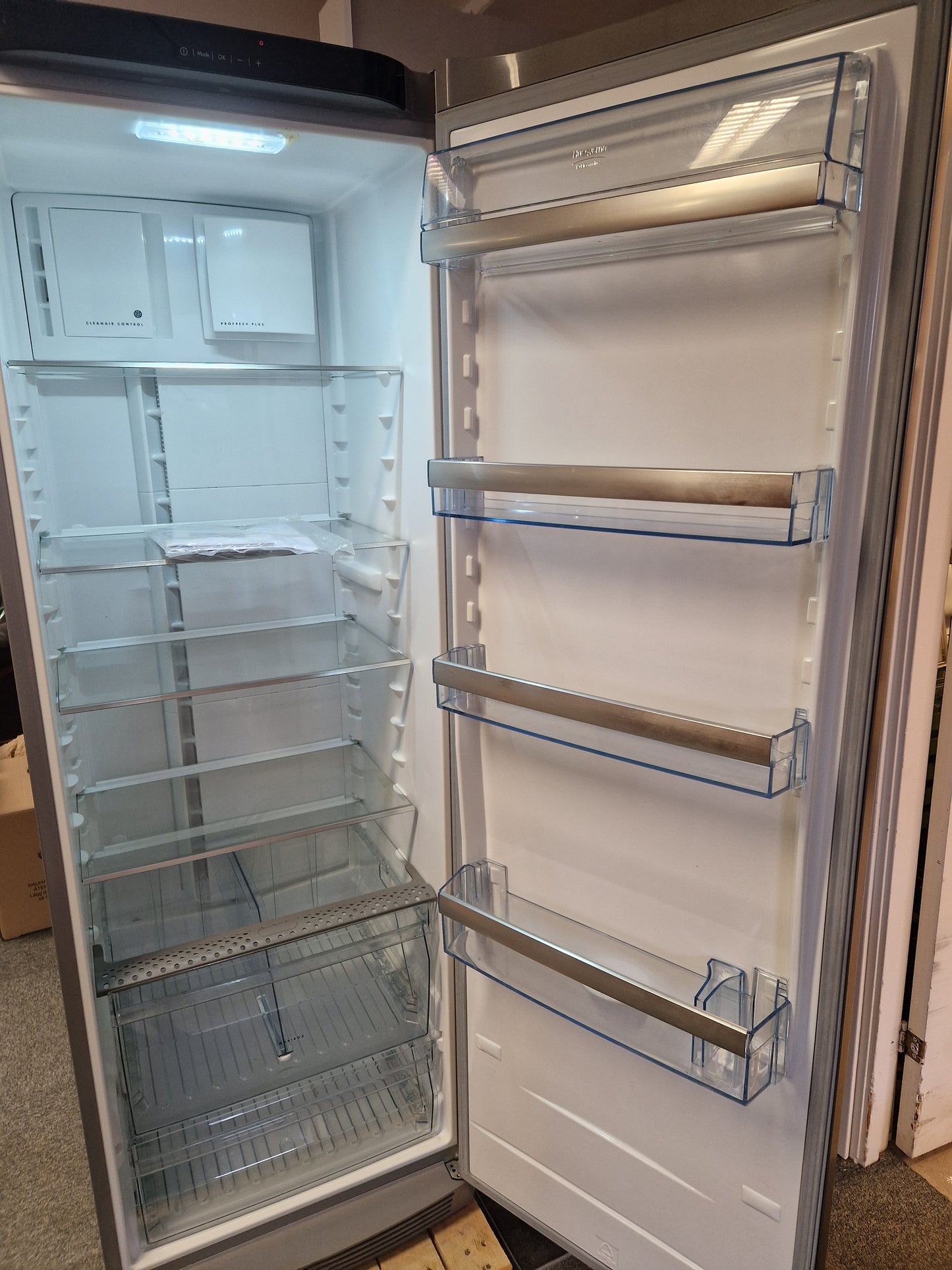 Kylskåp i rostfritt utförande