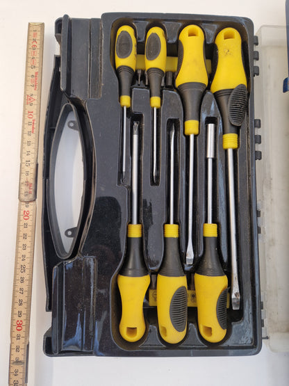 Hylsnyckelsats & skruvmejselsats